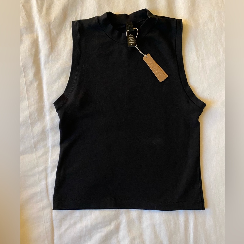 Skims Top - M